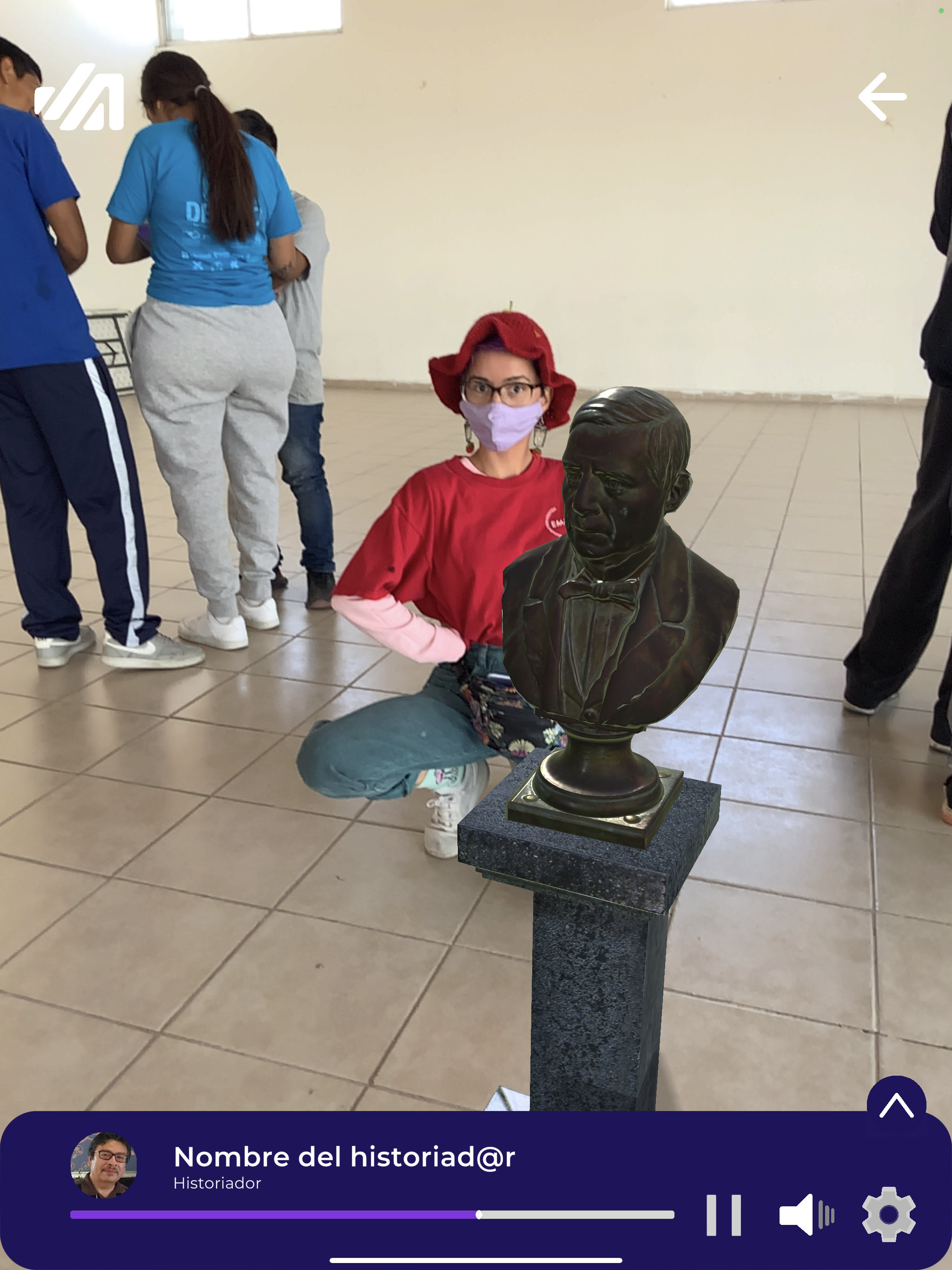 Juarez Aumentada augmented reality bust